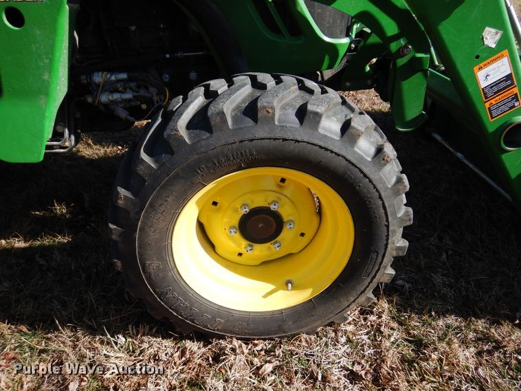 image for item KJ9509 2012 John Deere 4720  MFWD tractor