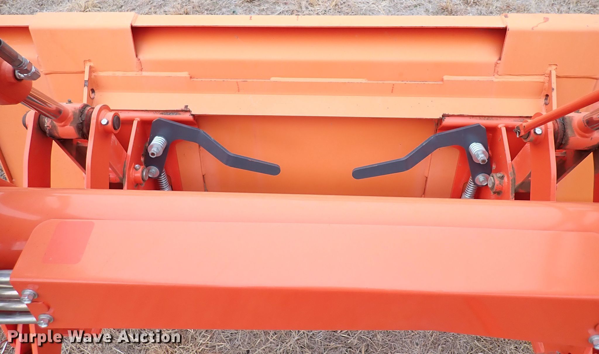 Kubota LA1153 loader in Seminole, OK Item IS9372 sold Purple Wave