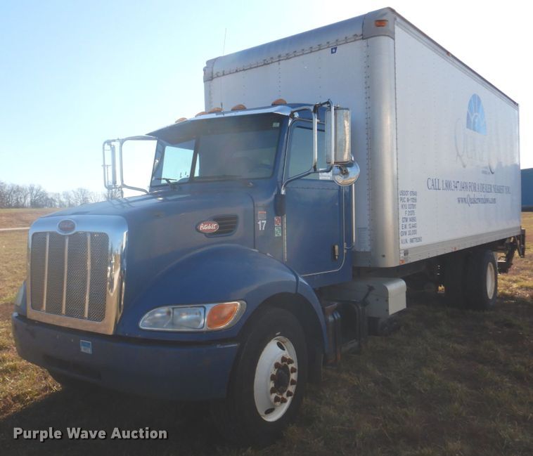 image for item DH8088 2009 Peterbilt 335  box truck