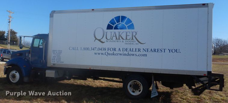 image for item DH8088 2009 Peterbilt 335  box truck