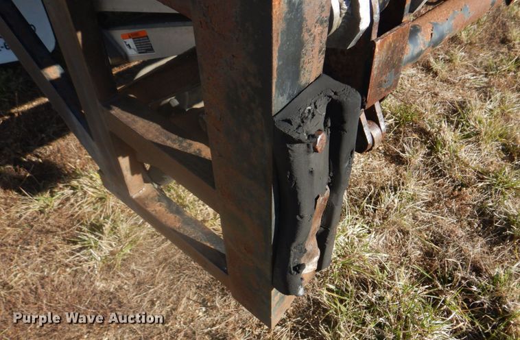 image for item DH8088 2009 Peterbilt 335  box truck