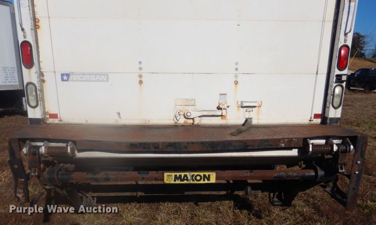 image for item DH8088 2009 Peterbilt 335  box truck