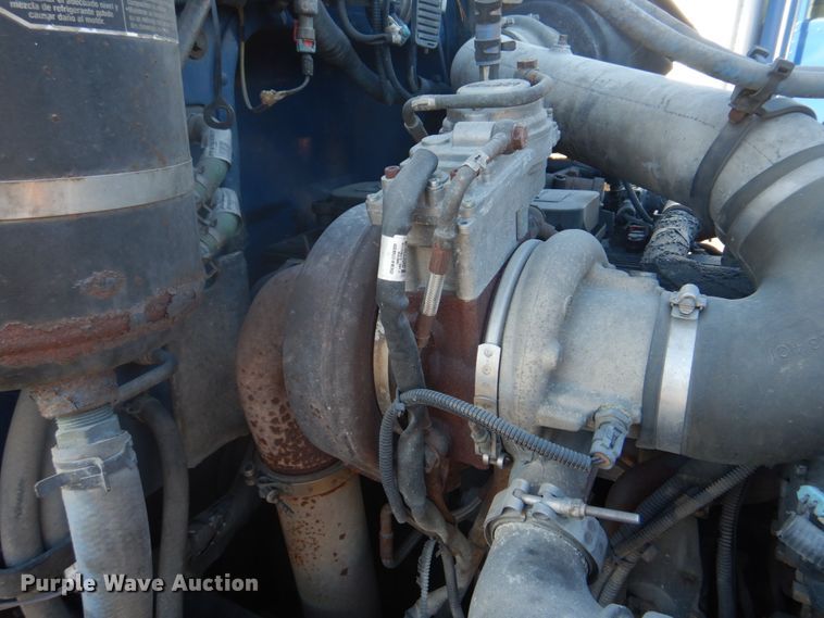 image for item DH8088 2009 Peterbilt 335  box truck