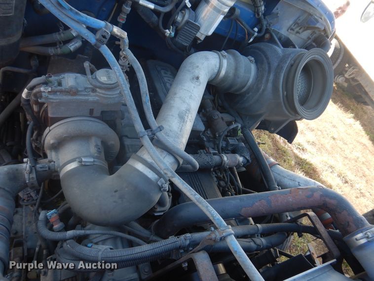 image for item DH8088 2009 Peterbilt 335  box truck