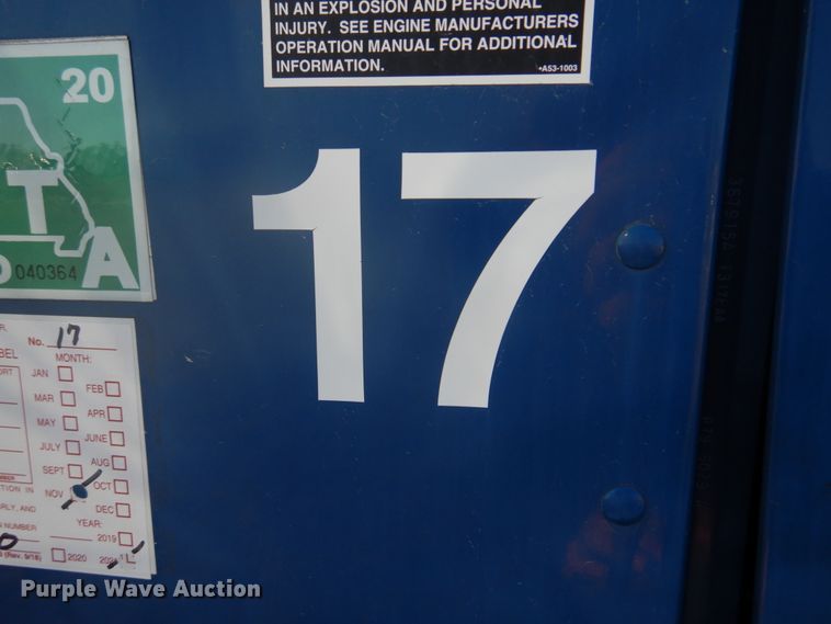 image for item DH8088 2009 Peterbilt 335  box truck