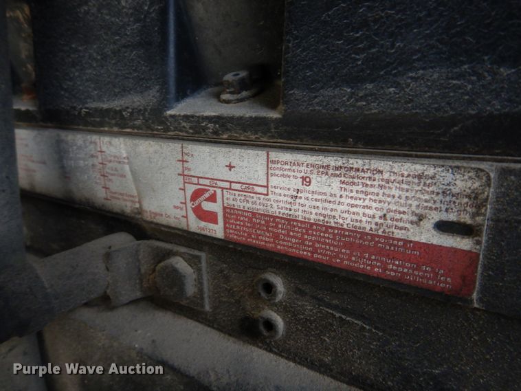 image for item DH8159 1995 Freightliner FLB  semi truck