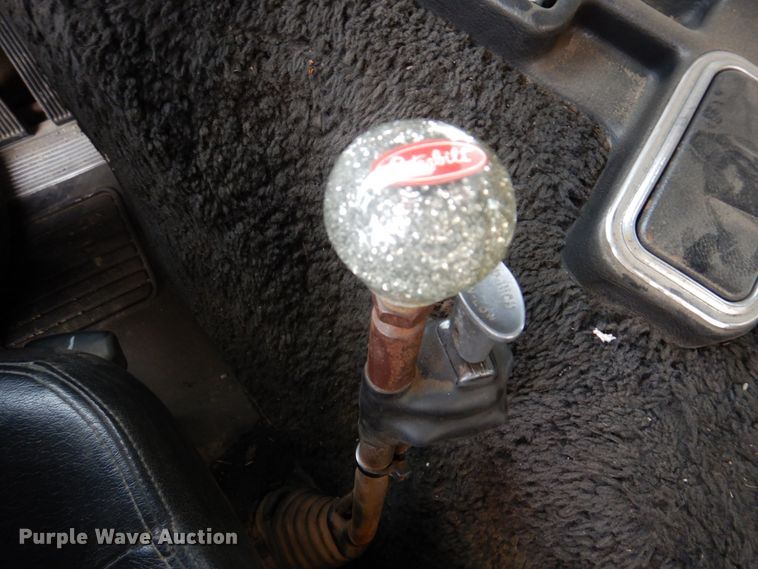 image for item DH8160 1982 Peterbilt 362  semi truck