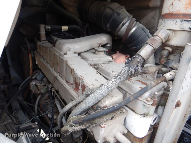 image for item DH8160 1982 Peterbilt 362  semi truck