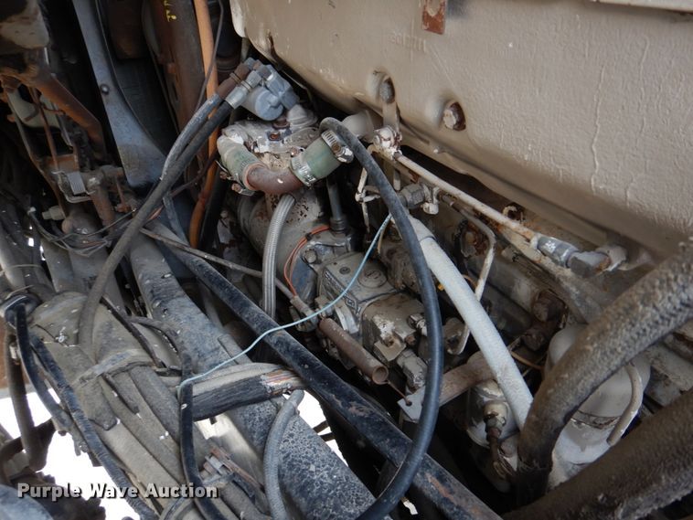 image for item DH8160 1982 Peterbilt 362  semi truck