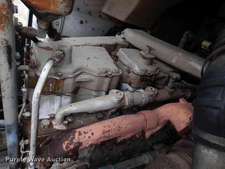 image for item DH8160 1982 Peterbilt 362  semi truck