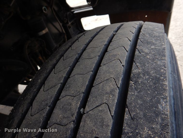 image for item DH8160 1982 Peterbilt 362  semi truck