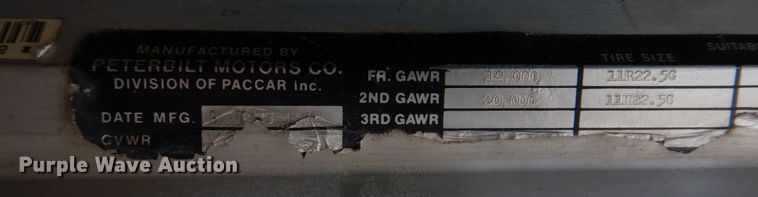 image for item DH8160 1982 Peterbilt 362  semi truck