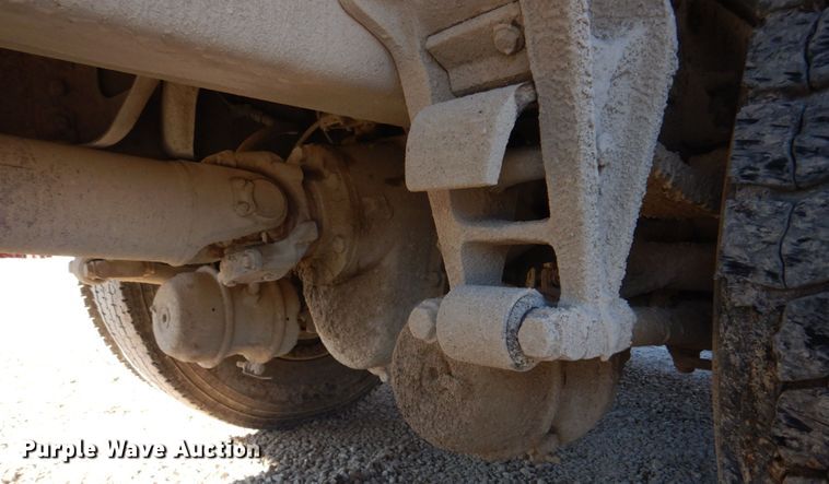 image for item DH8162 1999 International 9200  dump truck