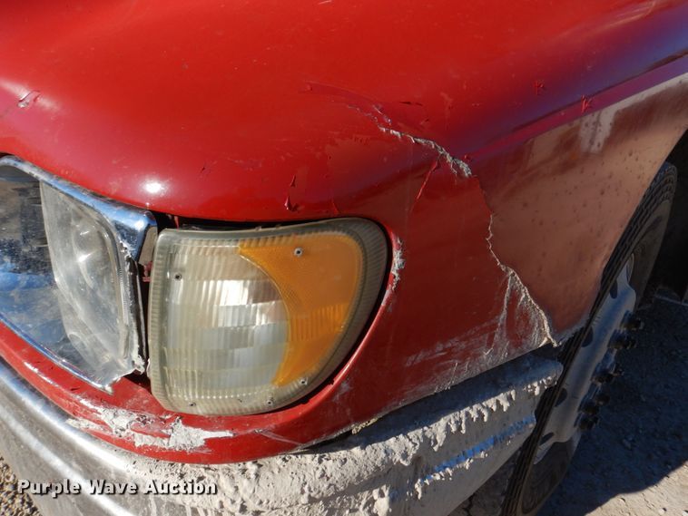 image for item DH8162 1999 International 9200  dump truck