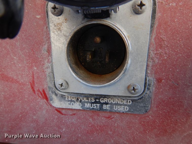 image for item DH8162 1999 International 9200  dump truck