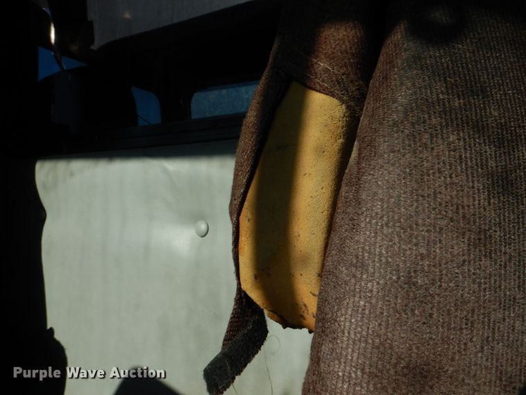 image for item DH8162 1999 International 9200  dump truck