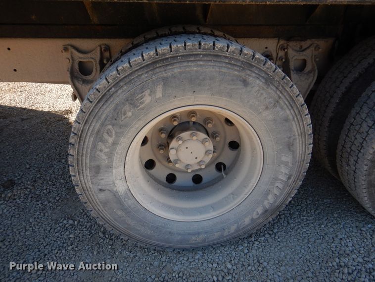 image for item DH8162 1999 International 9200  dump truck