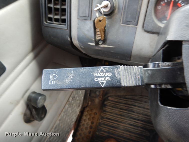 image for item DI8609 2000 Freightliner FL60  box truck