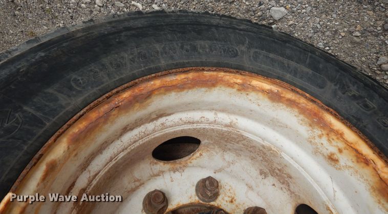 image for item DI8609 2000 Freightliner FL60  box truck