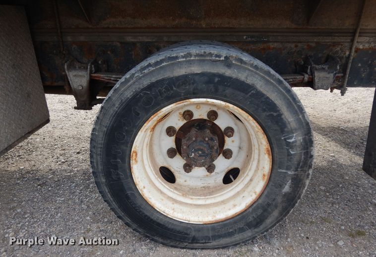 image for item DI8609 2000 Freightliner FL60  box truck