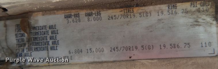 image for item DI8609 2000 Freightliner FL60  box truck