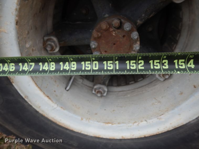 image for item DI8610 1989 GMC C6000  truck cab and chassis