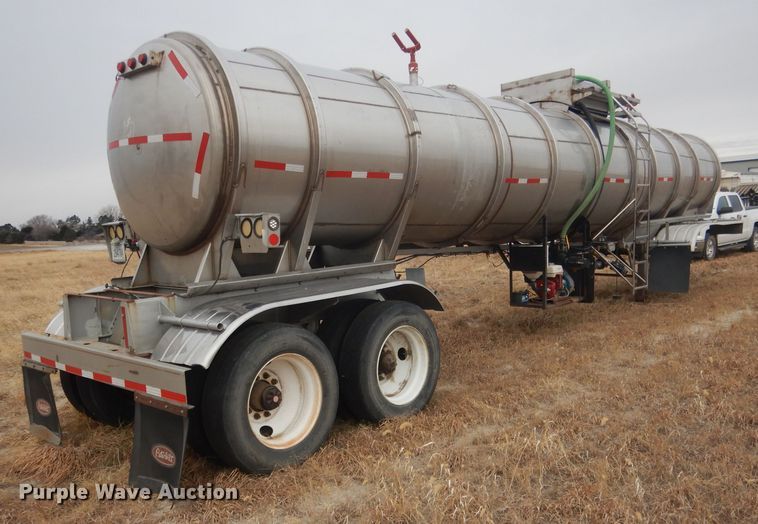 image for item DJ1249 1988 Fruehauf 307SS  fertilizer delivery trailer