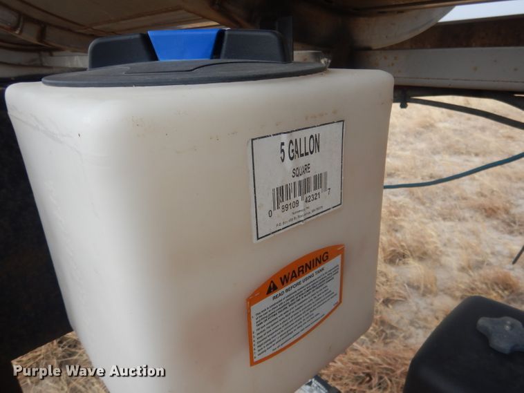 image for item DJ1249 1988 Fruehauf 307SS  fertilizer delivery trailer