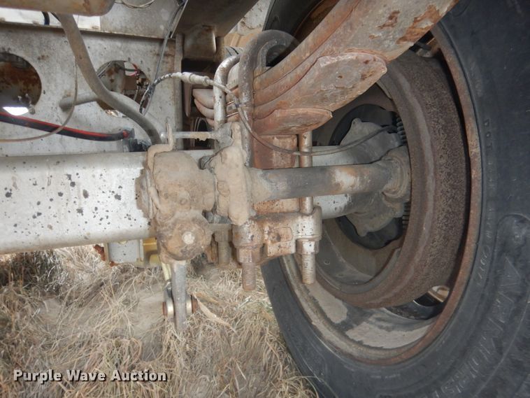 image for item DJ1249 1988 Fruehauf 307SS  fertilizer delivery trailer