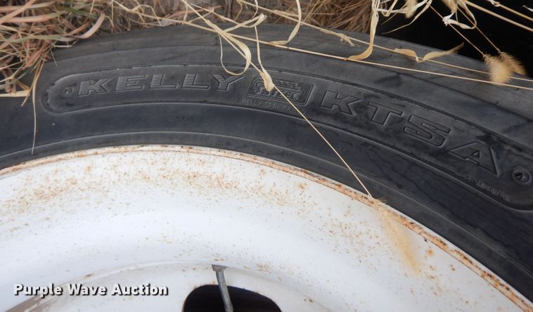 image for item DJ1249 1988 Fruehauf 307SS  fertilizer delivery trailer