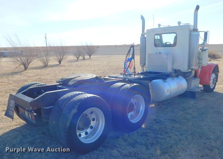 image for item DJ7573 1998 Peterbilt 379  semi truck