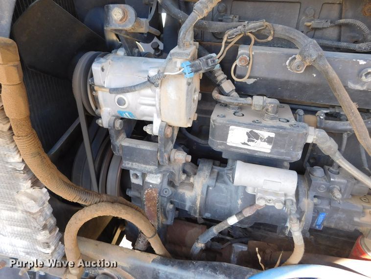 image for item DJ7573 1998 Peterbilt 379  semi truck