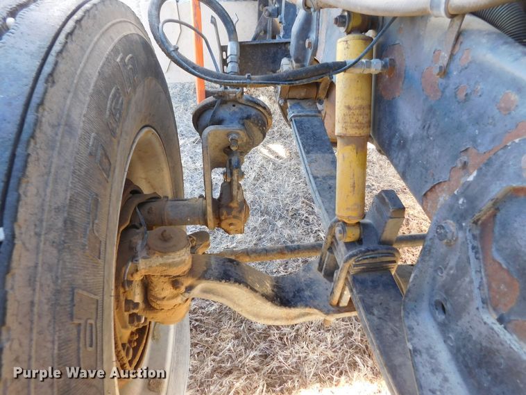 image for item DJ7573 1998 Peterbilt 379  semi truck