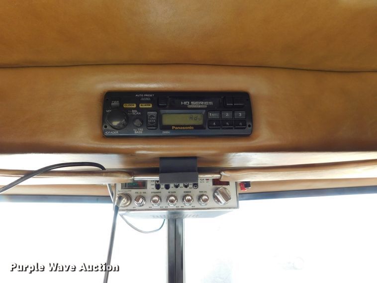 image for item DJ7573 1998 Peterbilt 379  semi truck