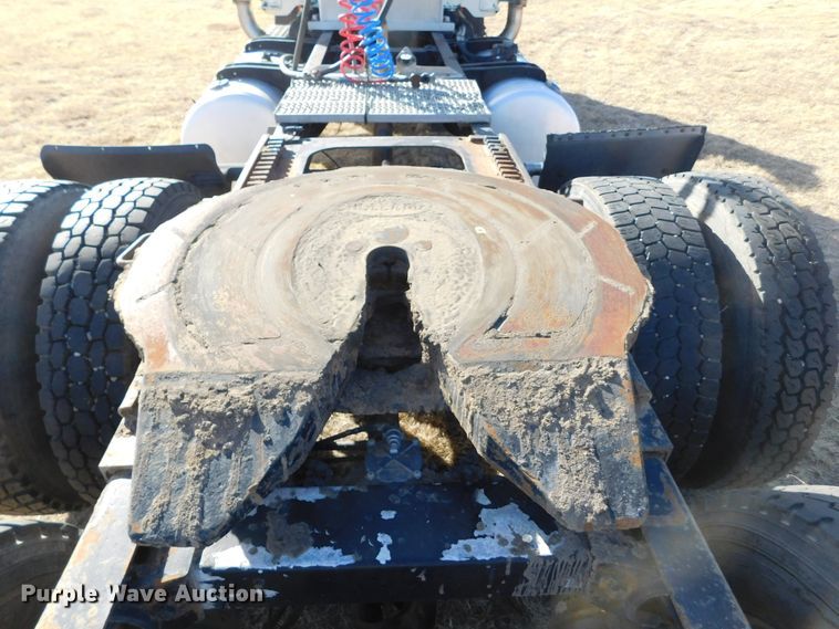 image for item DJ7573 1998 Peterbilt 379  semi truck