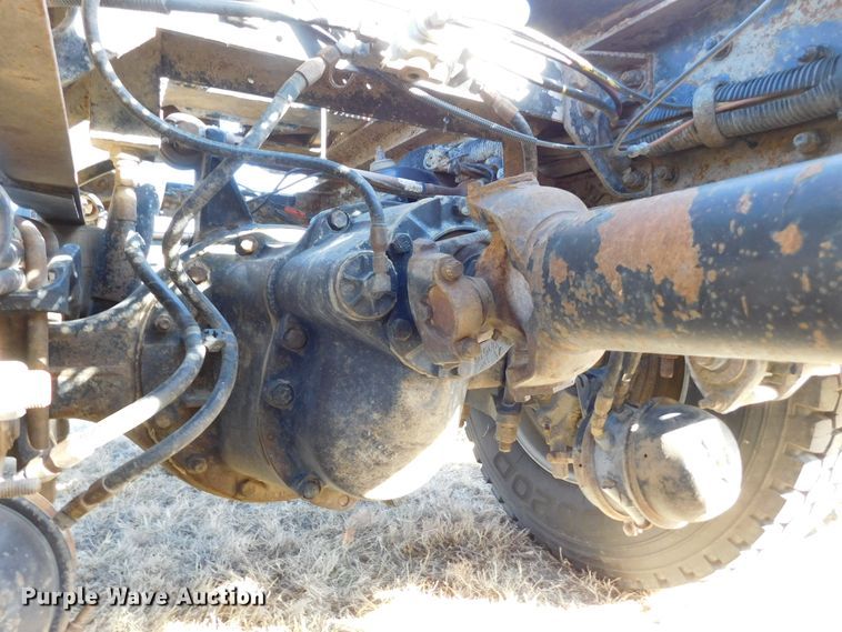 image for item DJ7573 1998 Peterbilt 379  semi truck