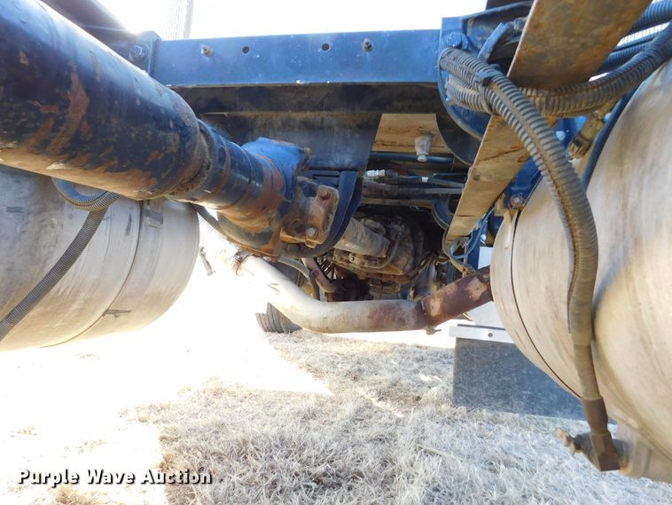 image for item DJ7573 1998 Peterbilt 379  semi truck