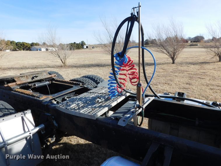 image for item DJ7573 1998 Peterbilt 379  semi truck