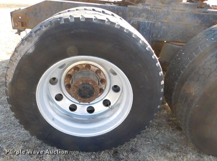 image for item DJ7573 1998 Peterbilt 379  semi truck