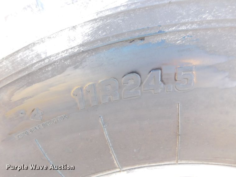 image for item DJ7573 1998 Peterbilt 379  semi truck