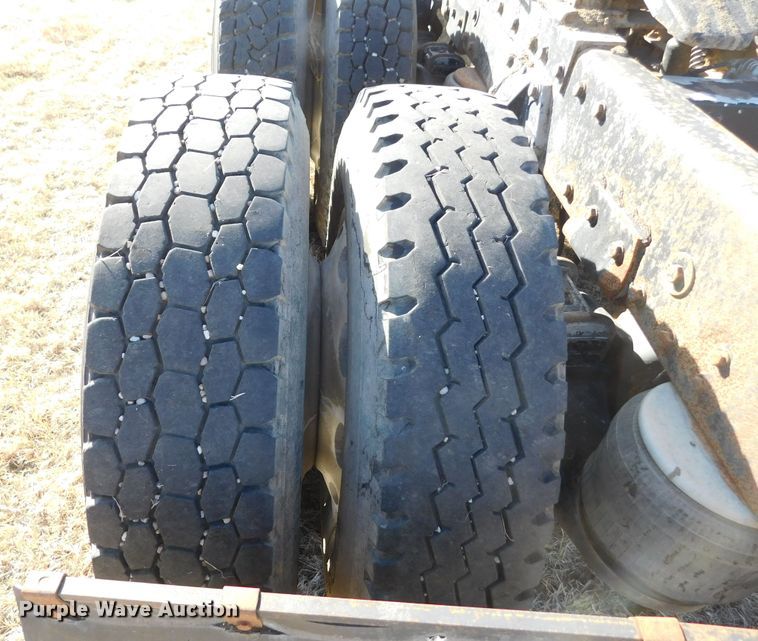 image for item DJ7573 1998 Peterbilt 379  semi truck