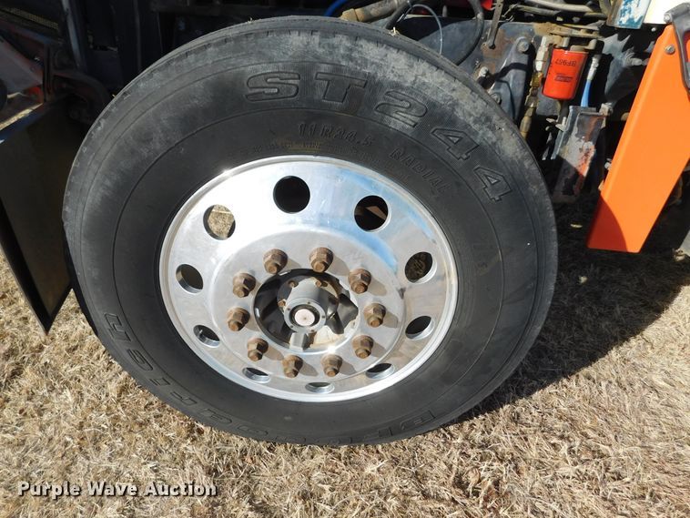 image for item DJ7573 1998 Peterbilt 379  semi truck