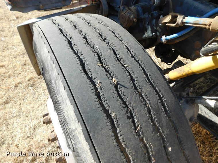 image for item DJ7573 1998 Peterbilt 379  semi truck