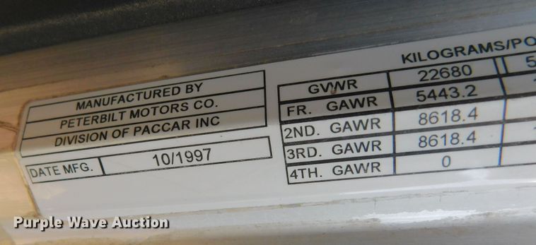 image for item DJ7573 1998 Peterbilt 379  semi truck