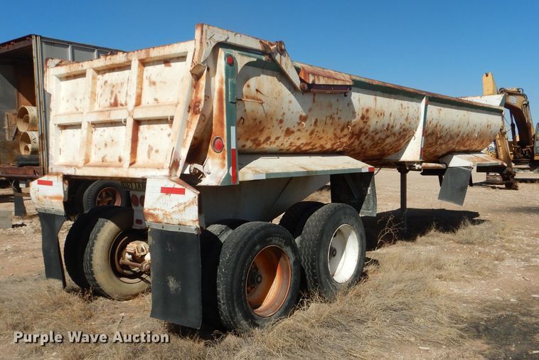 image for item DJ8837 1993 Reliance  end dump trailer