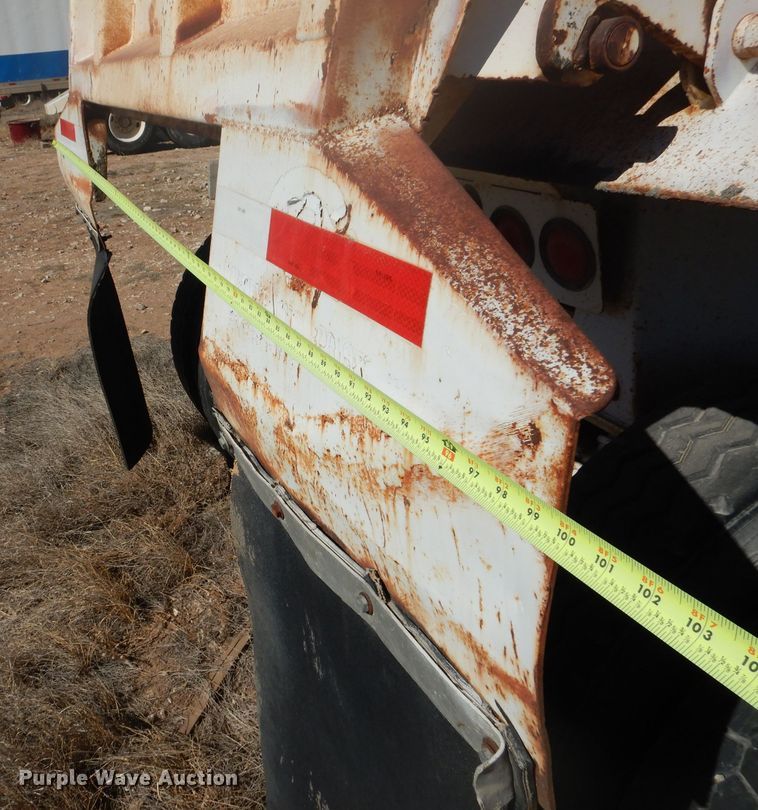 image for item DJ8837 1993 Reliance  end dump trailer