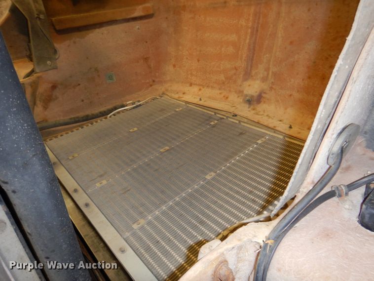 image for item DK8737 1993 Kenworth T800  semi truck