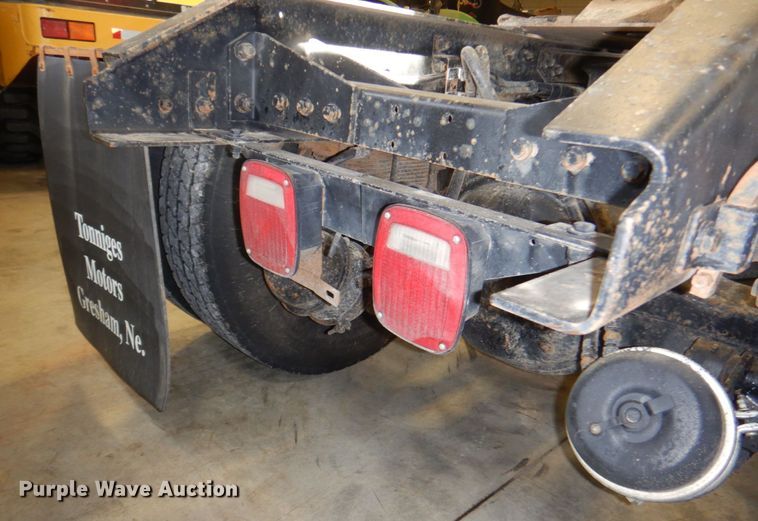 image for item DK8737 1993 Kenworth T800  semi truck