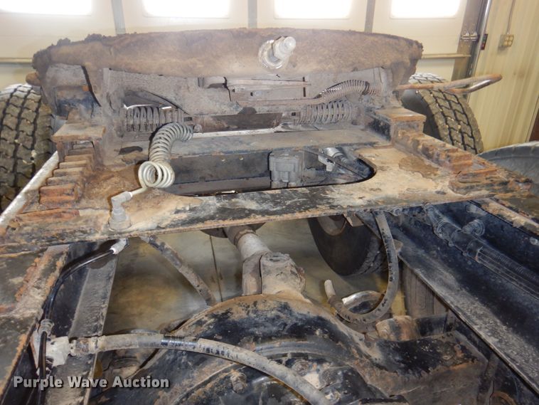 image for item DK8737 1993 Kenworth T800  semi truck