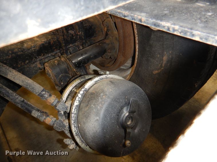 image for item DK8737 1993 Kenworth T800  semi truck